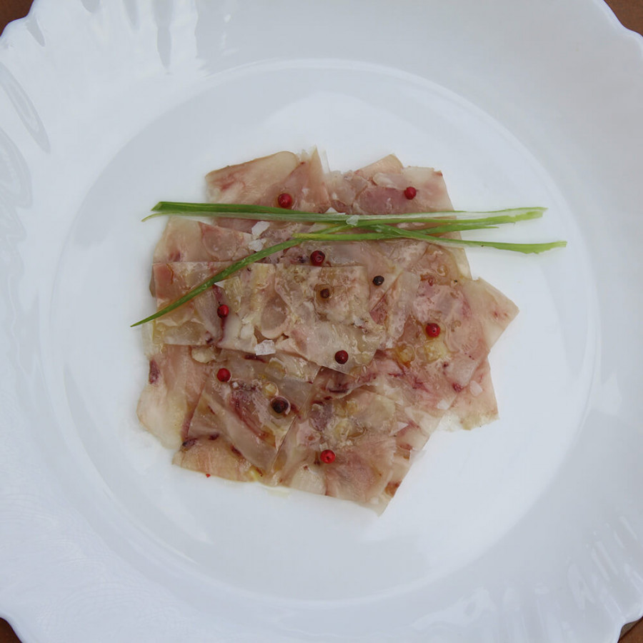 Carpaccio de manos de cerdo